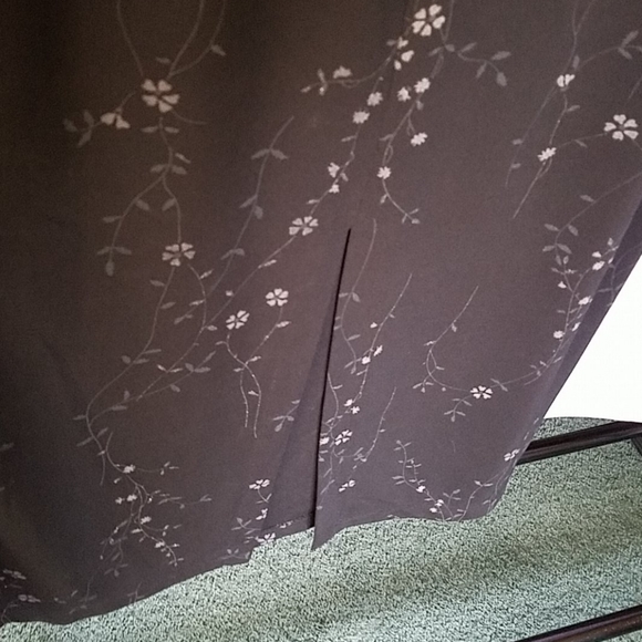 Skirt - Picture 4 of 4